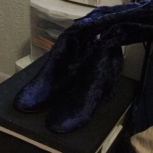 Velvet boots